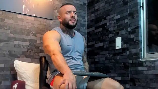 BruceDallas online show from April 5, 2026, 2:09 am