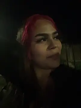 Chloemercury online show from December 5, 2025, 2:53 am