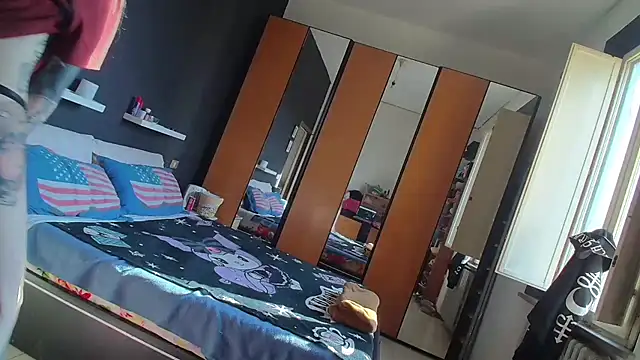 Honey2Bad online show from December 15, 2025, 11:25 am