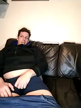 Knuffelstaaf123 online show from March 7, 2025, 12:15 am