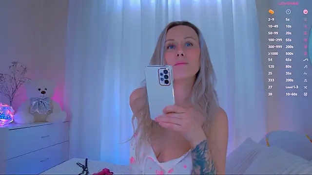 Nika Bloom online show from February 12, 2026, 7:36 am