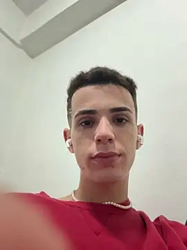 Snapshot of Cristian_Delgado chatting on December 8, 2024, 7:05 am Cristian Delgado online show from December 8, 2024, 7:05 am