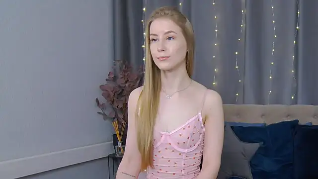 VioletiSwone online show from February 9, 2025, 5:29 am