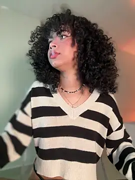 Lianh Benett online show from January 22, 2025, 7:35 am