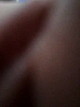 bobyyboyy1 online show from September 28, 2025, 5:46 am