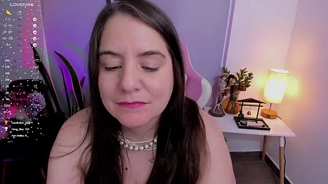 Tamara m  online show from March 3, 2025, 11:03 pm