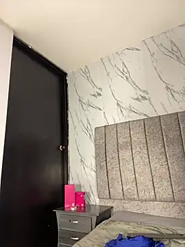 emilyrojas online show from April 1, 2026, 12:17 pm