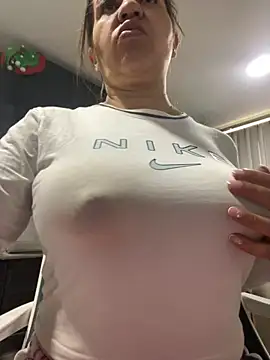 ruby santana777 online show from November 21, 2025, 3:54 pm