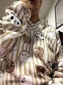 ruby santana777 online show from December 15, 2025, 12:42 pm