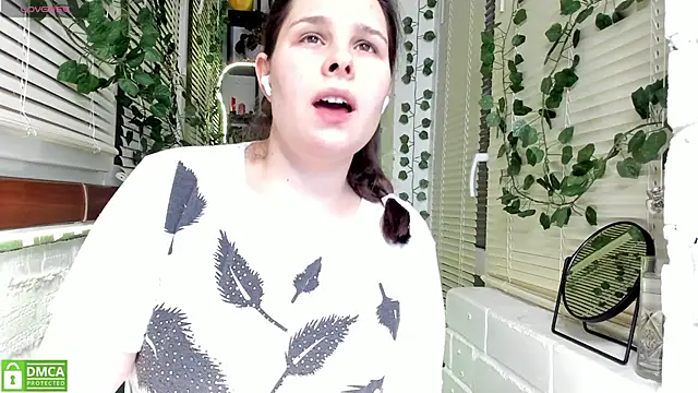 Snapshot of Candys_booty chatting on December 14, 2024, 5:58 pm Candys booty online show from December 14, 2024, 5:58 pm