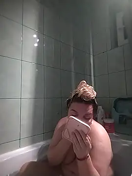 MikySWeet7 online show from September 9, 2025, 8:30 pm