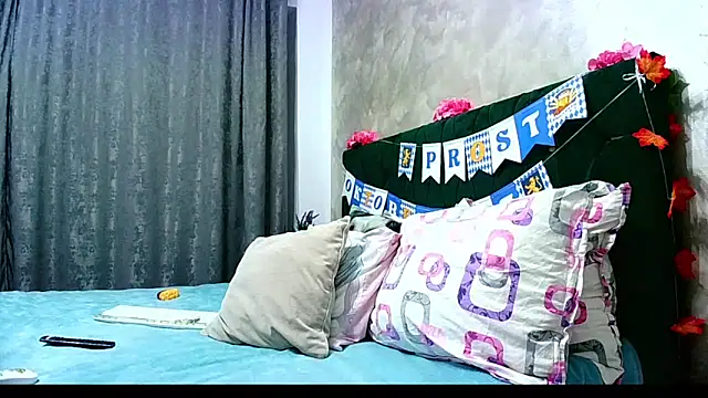 MikySWeet7 online show from October 5, 2025, 7:12 pm