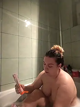 MikySWeet7 online show from October 20, 2025, 10:10 pm