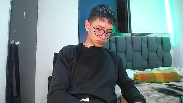 Mr daren  online show from February 19, 2025, 5:06 pm