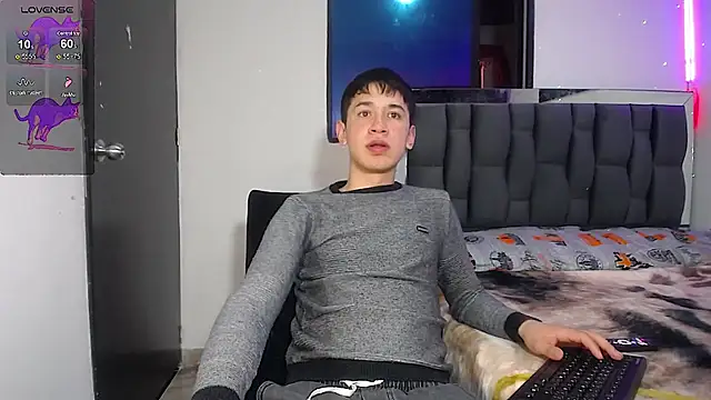 Mr daren  online show from March 3, 2025, 8:32 pm