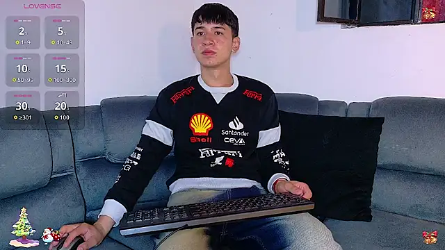 Mr daren  online show from December 3, 2025, 7:01 pm