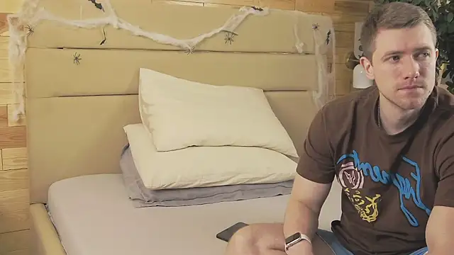 EthanPinkman online show from October 30, 2025, 4:14 am