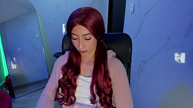 LilithCooperr  online show from October 18, 2025, 10:32 pm