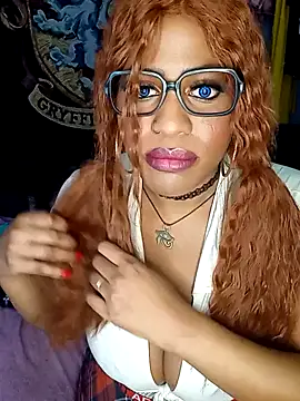 Snapshot of AmazonianMistress chatting on February 2, 2025, 5:10 am AmazonianMistress online show from February 2, 2025, 5:10 am