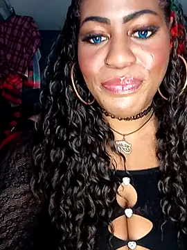 Snapshot of AmazonianMistress chatting on March 15, 2025, 12:04 am AmazonianMistress online show from March 15, 2025, 12:04 am