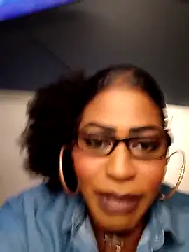 Snapshot of AmazonianMistress chatting on September 8, 2025, 10:31 pm AmazonianMistress online show from September 8, 2025, 10:31 pm