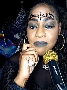 Snapshot of AmazonianMistress chatting on October 23, 2025, 1:16 am AmazonianMistress online show from October 23, 2025, 1:16 am