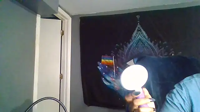 Snapshot of AmazonianMistress chatting on November 13, 2025, 6:18 pm AmazonianMistress online show from November 13, 2025, 6:18 pm