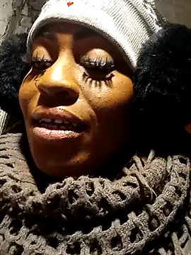 Snapshot of AmazonianMistress chatting on February 25, 2026, 12:20 am AmazonianMistress online show from February 25, 2026, 12:20 am