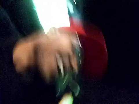 grandominantex1 online show from November 14, 2025, 4:33 am