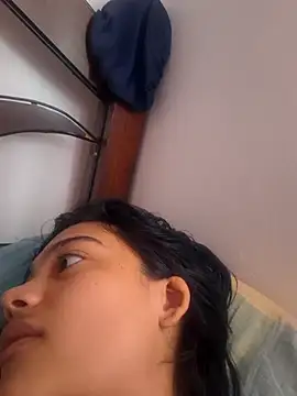 Snapshot of littlemelii chatting on February 21, 2026, 3:46 pm littlemelii online show from February 21, 2026, 3:46 pm