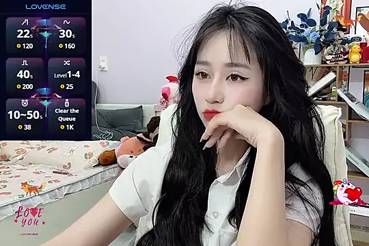  LLisa  online show from January 5, 2025, 5:41 pm