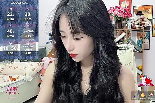  LLisa  online show from January 13, 2025, 7:21 pm