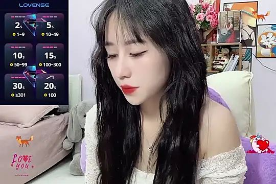  LLisa  online show from February 25, 2025, 5:58 pm