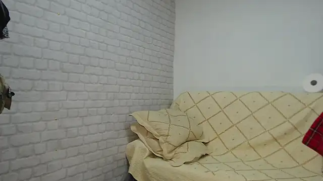 EmmaSquirt online show from December 14, 2024, 9:45 pm