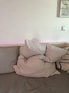 Snapshot of Alisa-Marie chatting on February 25, 2026, 12:48 pm Alisa-Marie online show from February 25, 2026, 12:48 pm