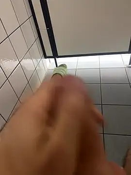 Drummer112 online show from November 10, 2025, 2:49 pm