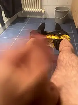 Drummer112 online show from January 18, 2026, 7:39 pm