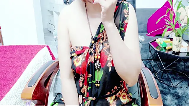 Miu-Le online show from July 7, 2026, 9:19 pm