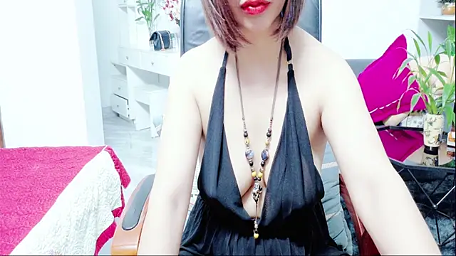 Miu-Le online show from July 8, 2026, 9:30 pm