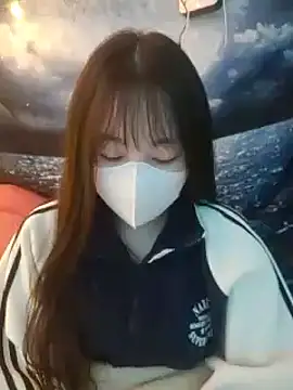 Kajisu 26 online show from February 7, 2025, 8:55 am