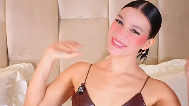 KiraKayleigh1 online show from September 20, 2025, 11:50 pm