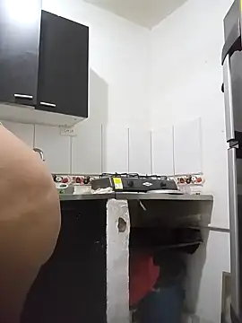 Shanttal0272 online show from February 8, 2025, 4:47 pm