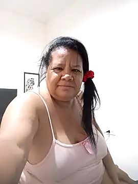 Shanttal0272 online show from November 6, 2025, 1:34 pm