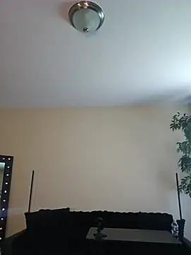 Snapshot of ellieconradxo chatting on August 7, 2026, 4:42 pm ellieconradxo online show from August 7, 2026, 4:42 pm