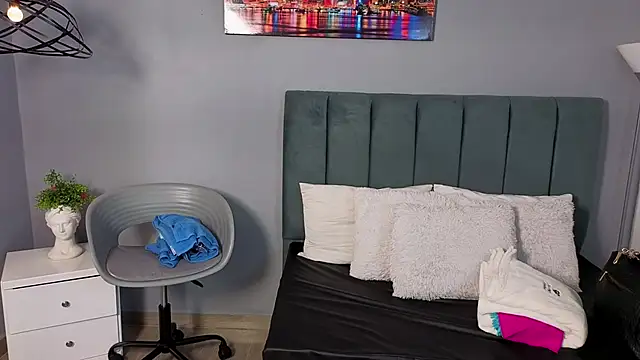 Alli cooper online show from April 23, 2026, 11:20 am