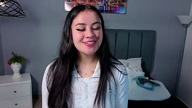 Snapshot of Alli_cooper chatting on May 5, 2026, 1:41 pm Alli cooper online show from May 5, 2026, 1:41 pm