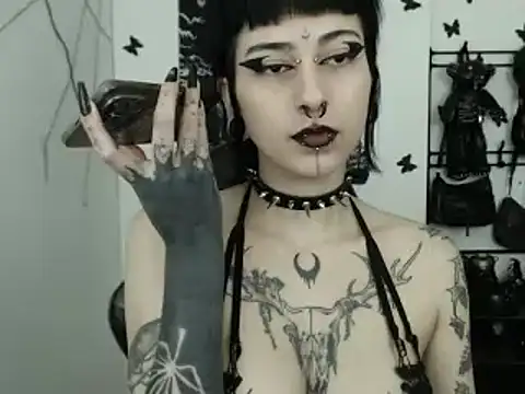 n0sferatus   online show from November 28, 2025, 3:53 am