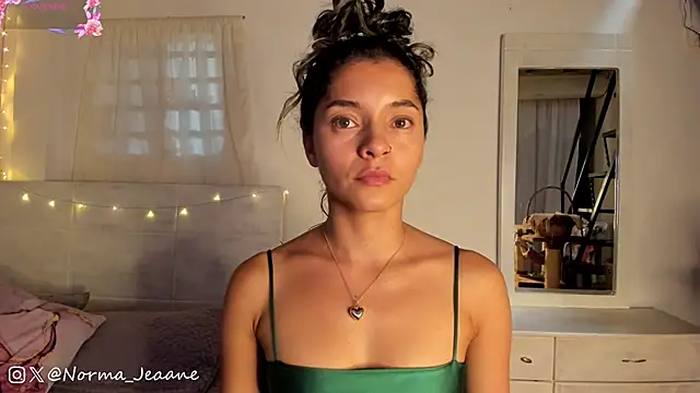 Norma-Jeaane online show from January 25, 2025, 10:18 pm