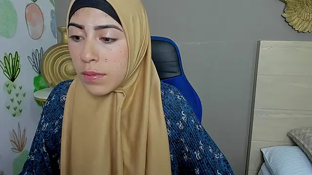 chaymae nah  online show from January 15, 2025, 11:53 am