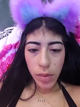 chaymae nah  online show from March 28, 2026, 9:42 am